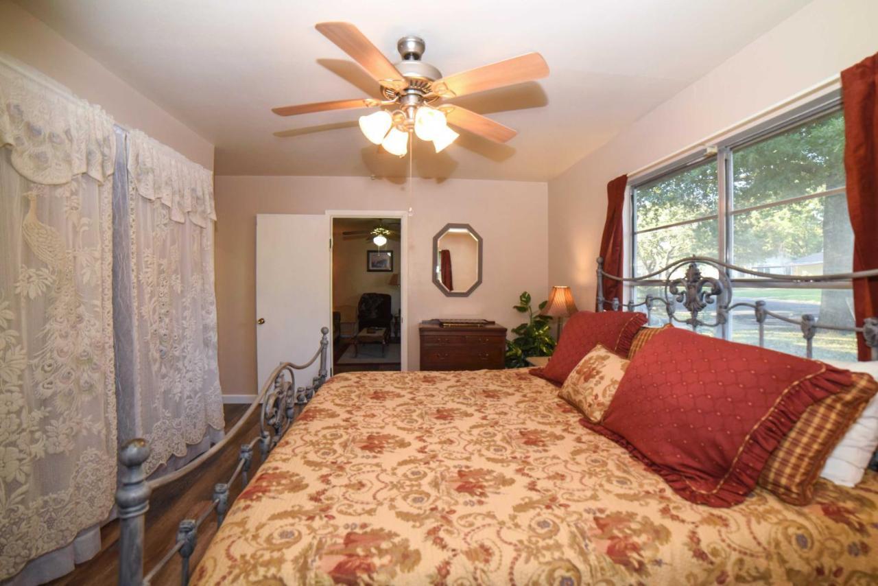 8 Blocks To Main St And Wineries * Fredericksburg