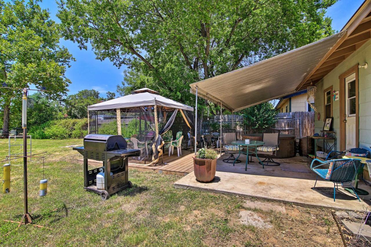 Holiday home 8 Blocks To Main St And Wineries Fredericksburg